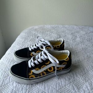 Sunflower vans